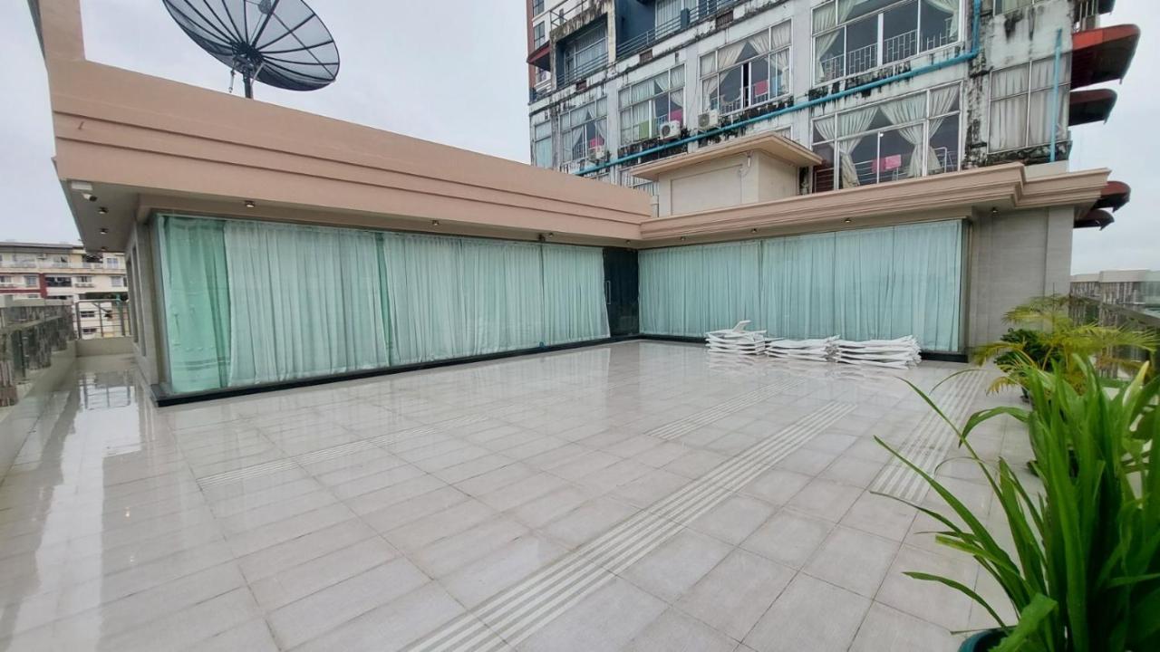 Hotel Grand Galaxy Янгон Экстерьер фото