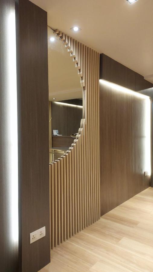 Hotel Grand Galaxy Янгон Экстерьер фото