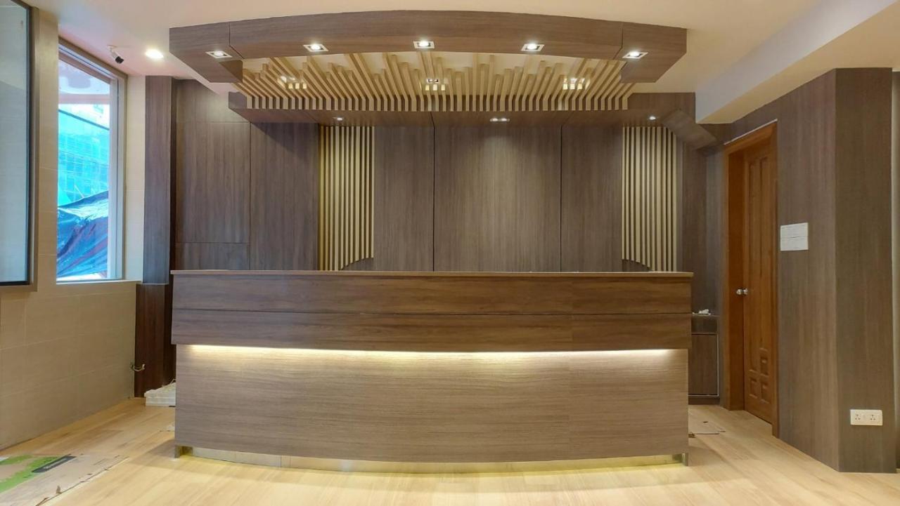 Hotel Grand Galaxy Янгон Экстерьер фото